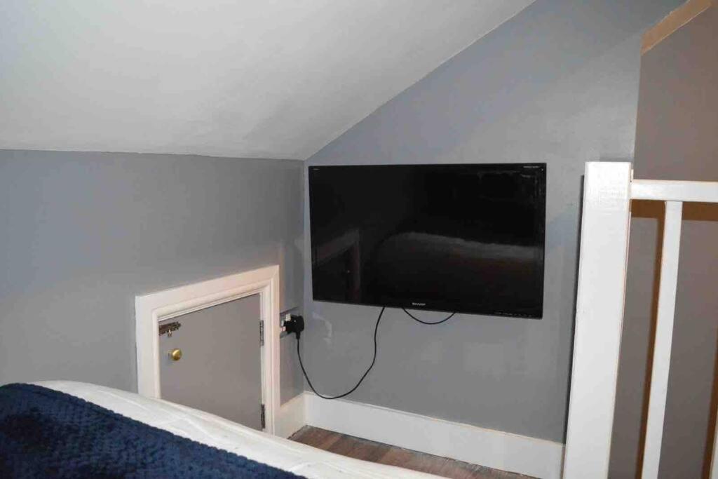 Unique 4 Bed House In Derby Perfect For Contractors And Families Villa Exterior foto
