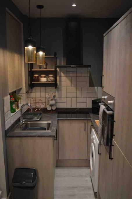 Unique 4 Bed House In Derby Perfect For Contractors And Families Villa Exterior foto